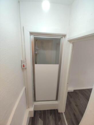 1 bed Flat to rent Image 9