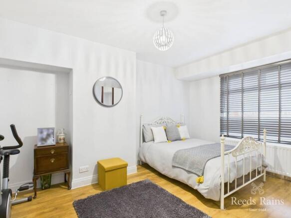 3 bed Semi-Detached for sale Image 12