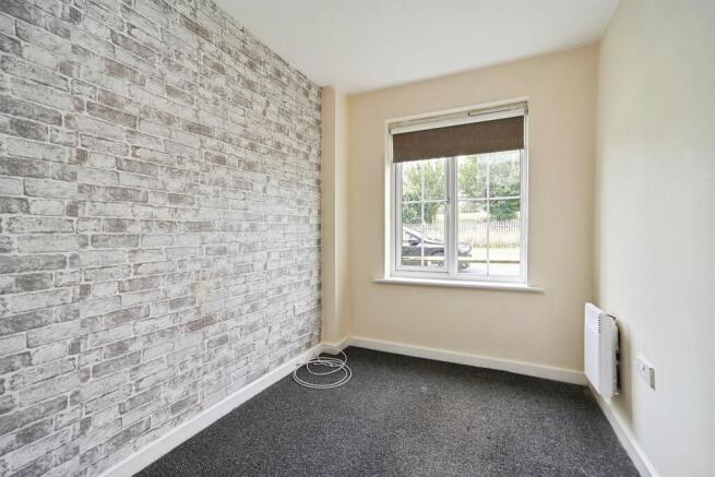 2 bed Ground Flat for sale Image 11