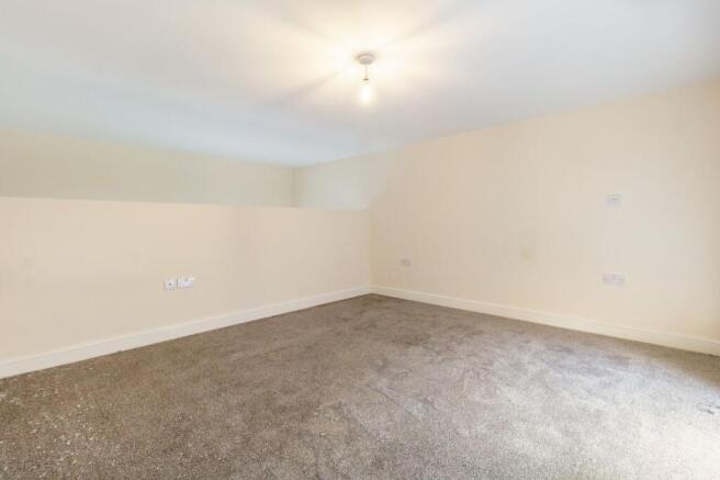 1 bed Apartment to rent Image 4