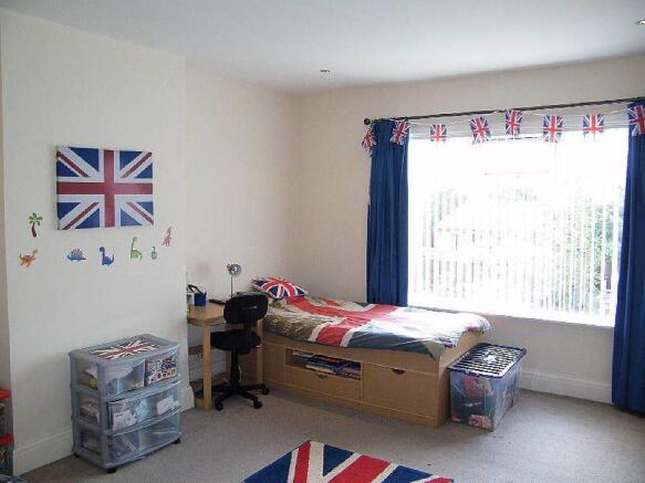 Photo 8