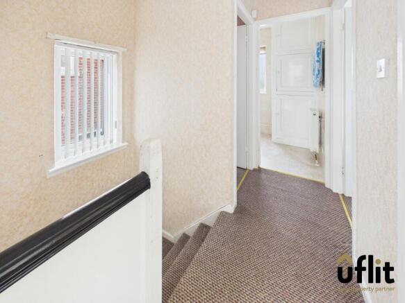 3 bed Semi-Detached for sale Image 12