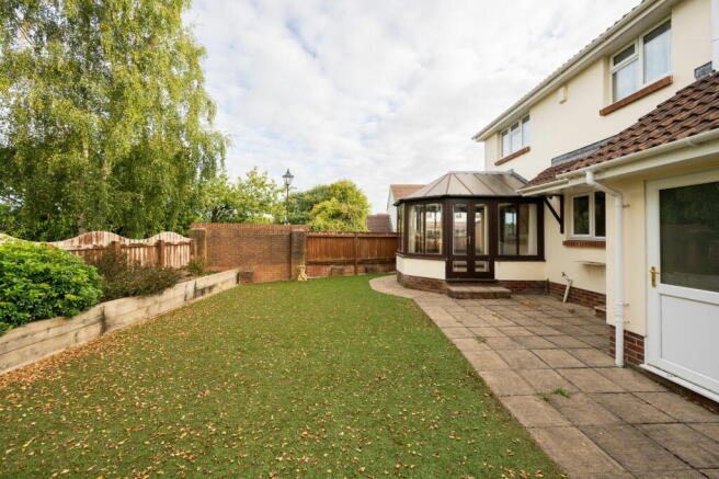 Photo 12