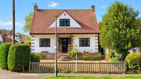 Tolmers Road, Cuffley
