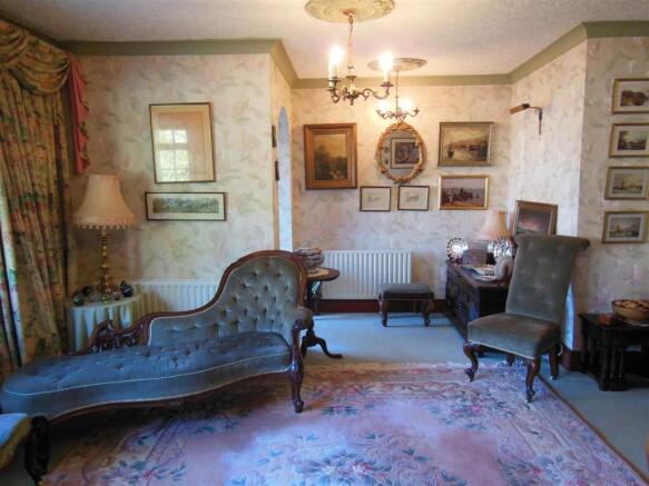 Sitting room b.JPG