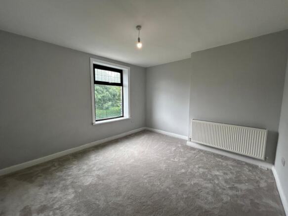 2 bed Terraced to rent Image 9