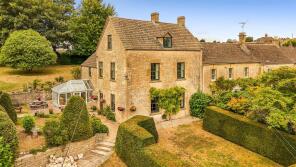 Burcombe House, Midway, Chalford Hill, Stroud GL6 8EN