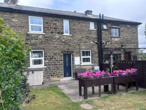 2 bed Terraced for sale Image 8