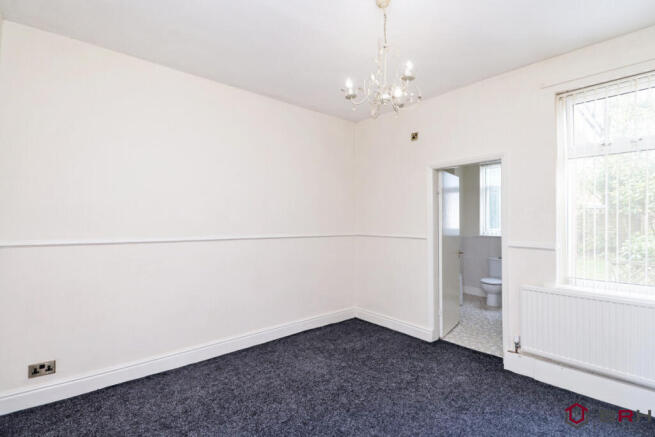 2 bed Terraced for sale Image 8