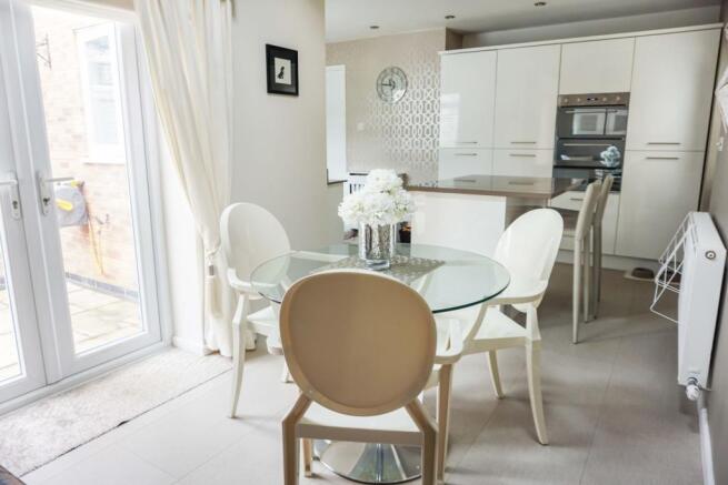 Breakfast Room