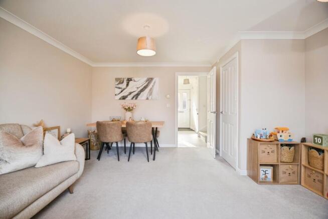 3 bed Semi-Detached for sale Image 5