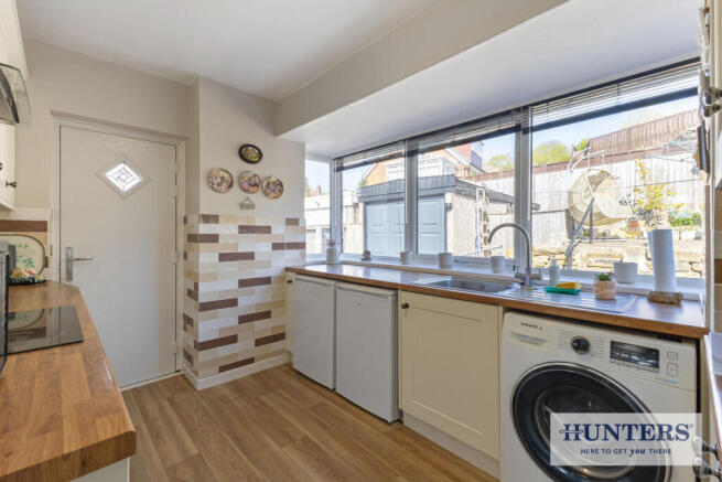 3 bed Semi-Detached Bungalow for sale Image 6