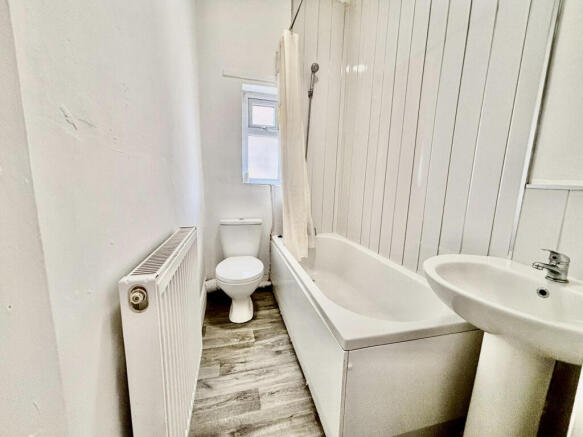 1 bed Apartment to rent Image 5
