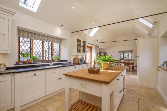 house. estate agency Amberley kitchen / breakfast 
