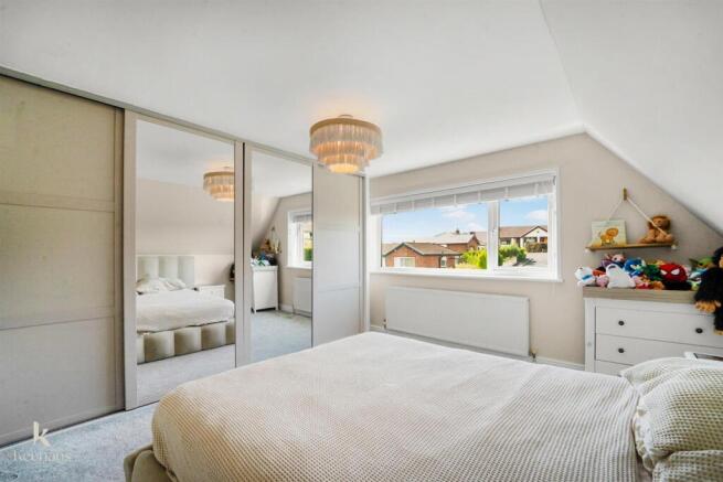 3 bed Detached for sale Image 7