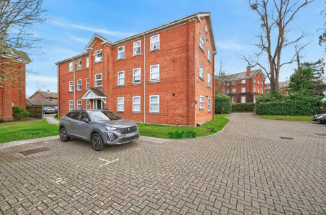 Grosvenor Court, Montfort Close, Romsey, SO51
