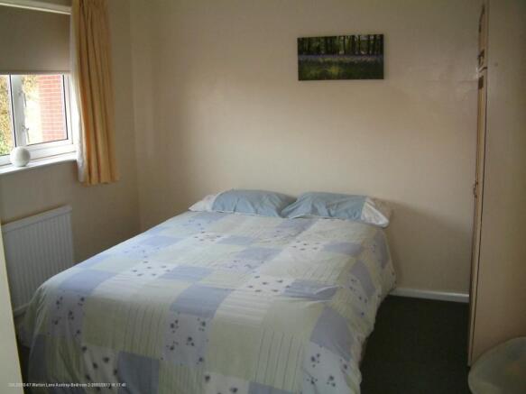 BEDROOM 2