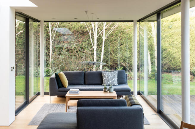 Glass House (6).jpg
