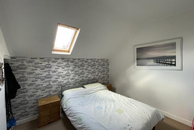 2 bed Flat for sale Image 5