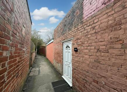 Victoria Street, Grantham, NG31