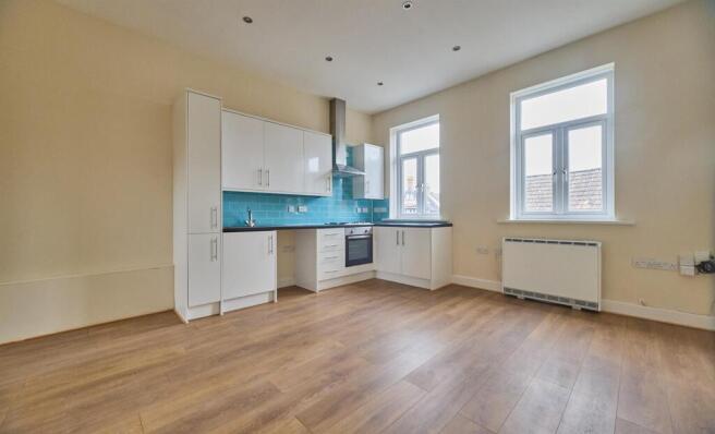 flat 2 high street_3.jpg