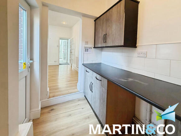 2 bed Terraced for sale Image 7