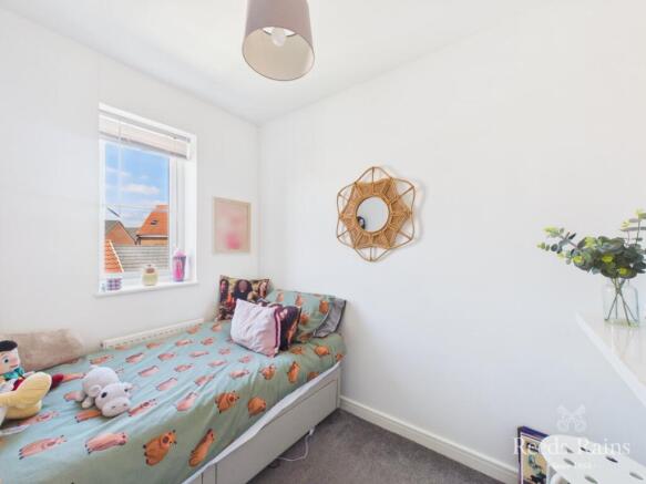3 bed Terraced for sale Image 8