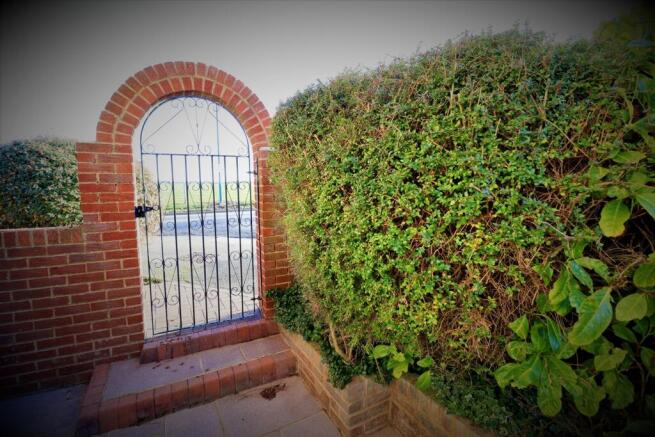 Photo 32