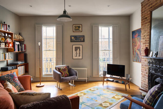 325605 - DANG1727v2.jpg