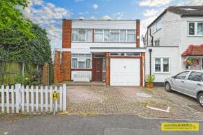 58, Queens Grove Road, Chingford E4 7BT