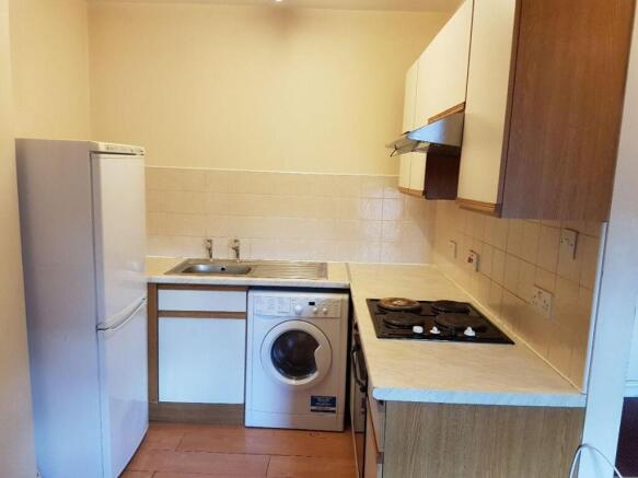 2 bed Flat to rent Image 5