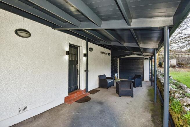 Side access and garage