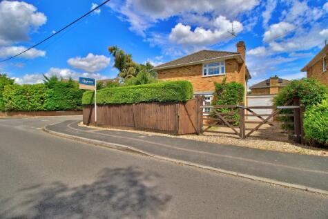Nash Grove Lane ~ Elgarth Drive, Finchampstead