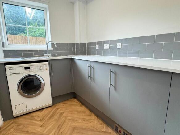 3 bed End of Terrace to rent Image 7
