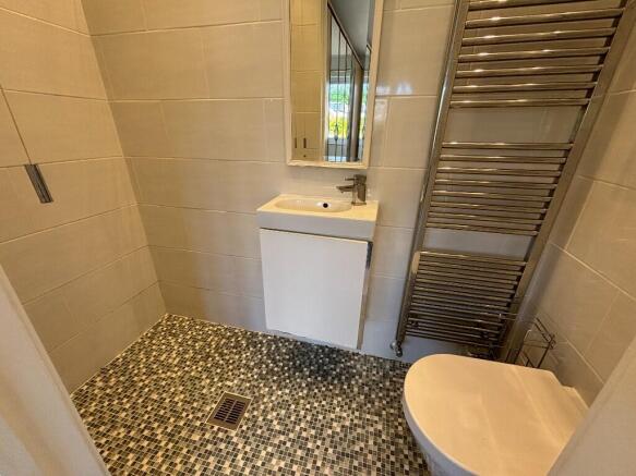 1st Floor En-Suite