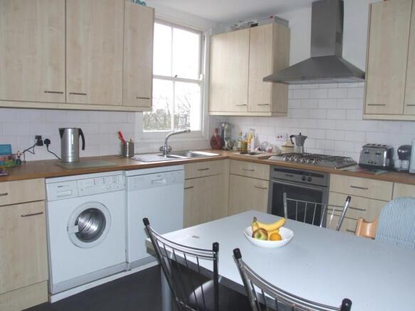 Eat-In Kitchen