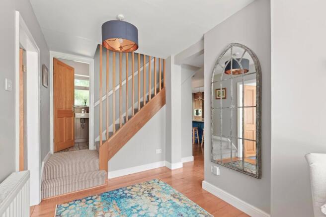 4 bed Detached for sale Image 6