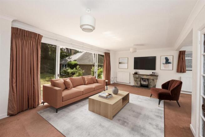 Virtual staged living/dining room