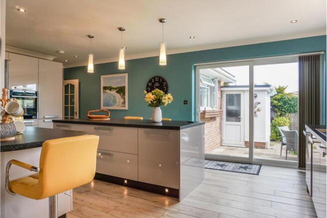Kitchen/Breakfast