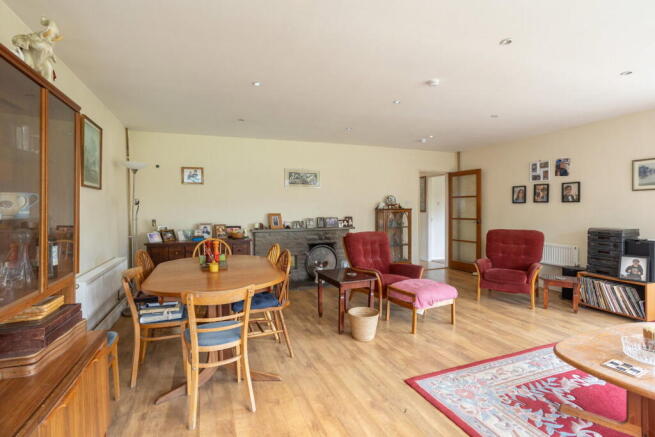 Willow Mead, Chalgrove, Oxford, OX44 7TD photo 4
