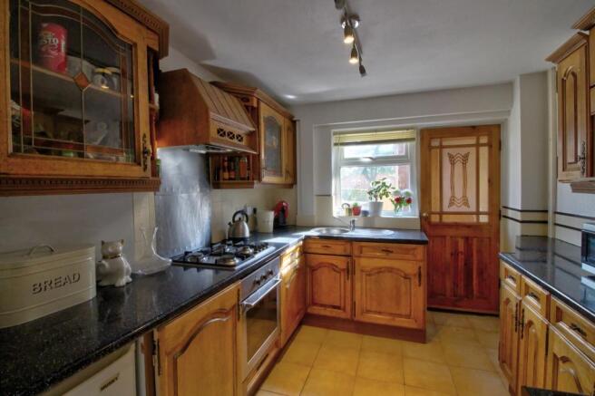 Kitchen 1