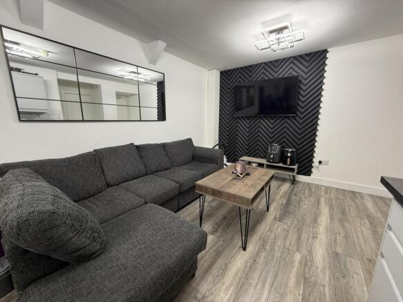 lounge2.JPG