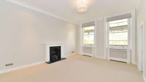 Flat 3, 13, Redcliffe Square, London SW10 9JX