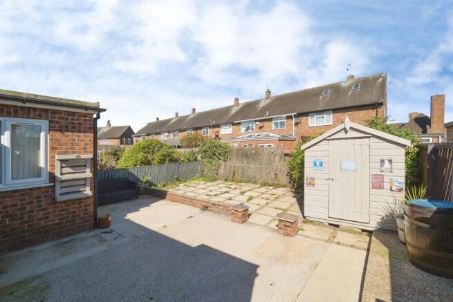 2 bed Semi-Detached Bungalow for sale Image 12