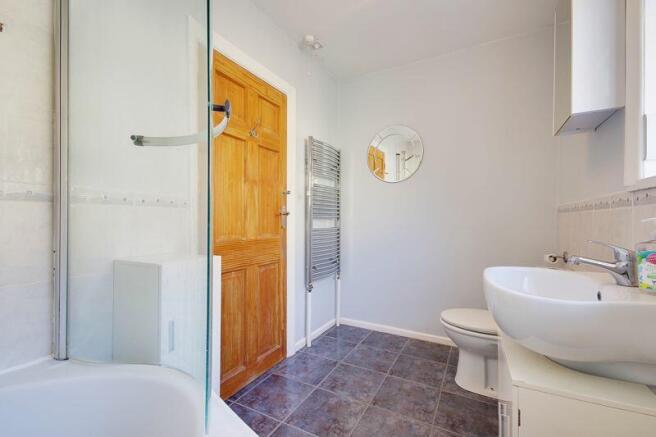 Main bathroom