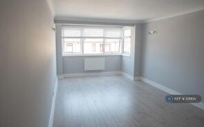 10, Winston Close, Romford RM7 8LL