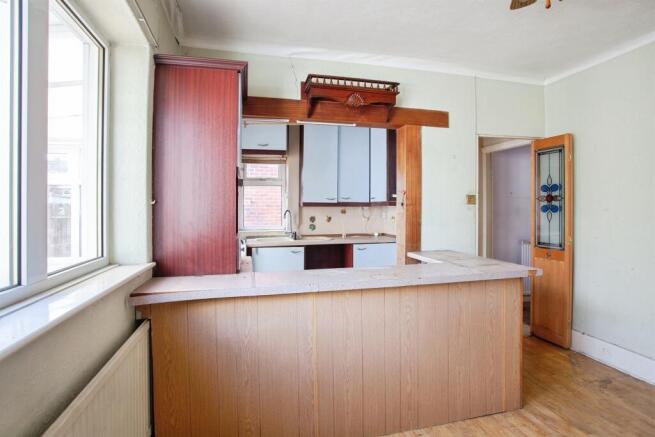 3 bed Semi-Detached for sale Image 10