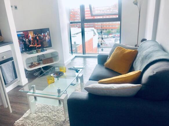 1 bed Apartment to rent Image 8
