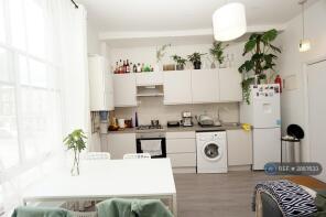 Flat C, 159, Caledonian Road, London N1 0SL