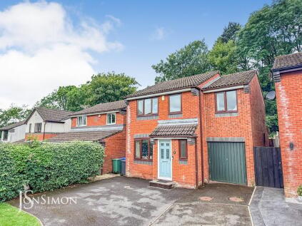 Ripon Hall Avenue, Ramsbottom, Bury, BL0